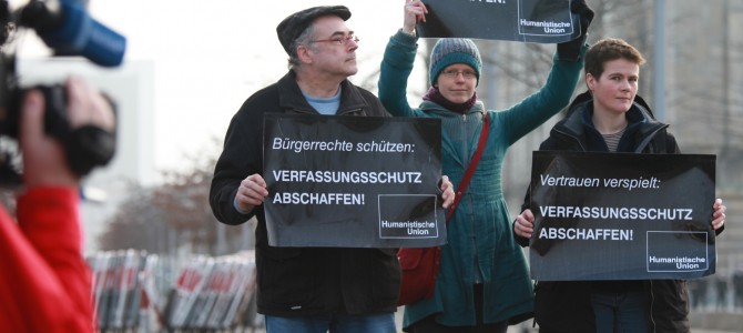 Grüne und Linke rufen nach Alternativen zum Verfassungsschutz
