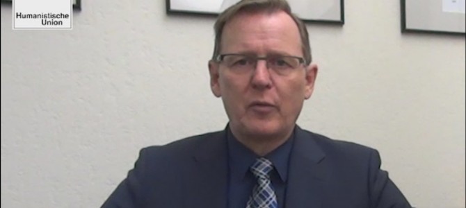 Video mit Bodo Ramelow: 30 Jahre vom Verfassungsschutz überwacht Video mit Bodo Ramelow: 30 Jahre vom Verfassungsschutz überwacht